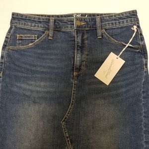 Jean Universal Thread Short Skirt NWT